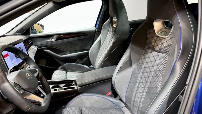 Volkswagen Passat bild 8
