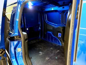 Ford Transit Courier bild 11