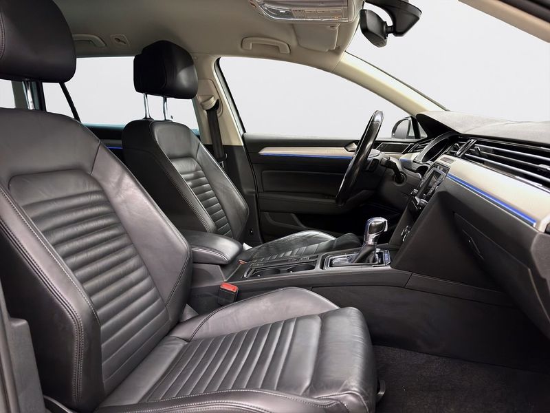 Volkswagen Passat bild 12