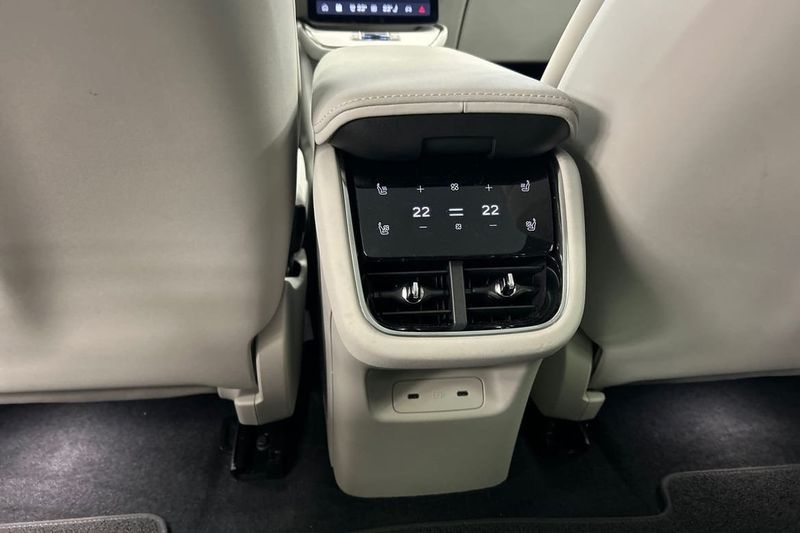Volvo ES90 bild 31