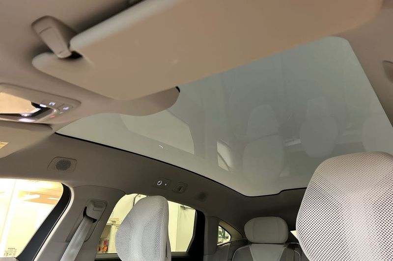 Volvo ES90 bild 32