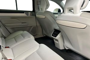 Volvo ES90 bild 9