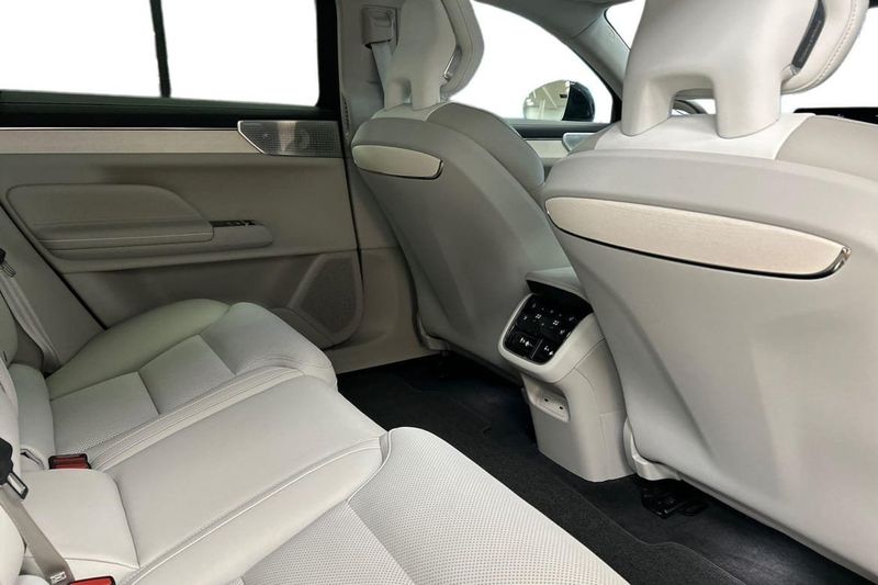 Volvo ES90 bild 9