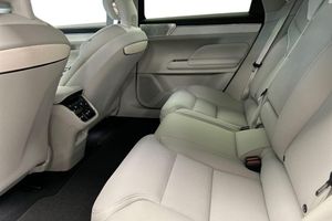 Volvo ES90 bild 13