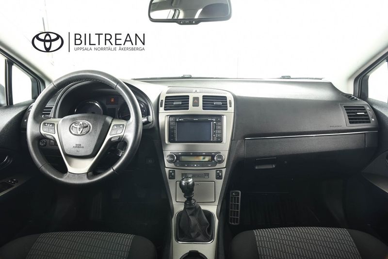Toyota Avensis bild 8