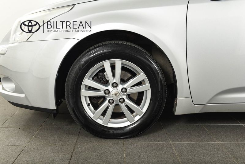 Toyota Avensis bild 17