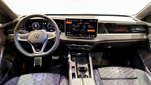 Volkswagen Passat bild 11