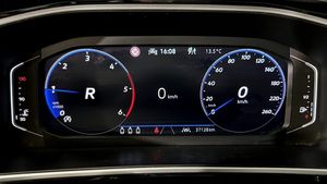 Volkswagen T-Roc bild 17