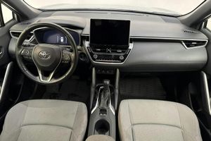 Toyota Corolla Cross bild 6
