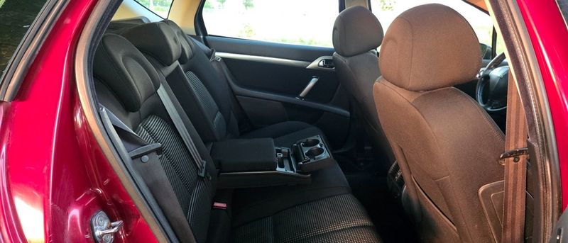 Peugeot 407 bild 12