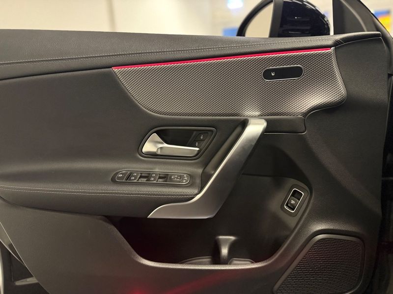 Mercedes CLA200 bild 13