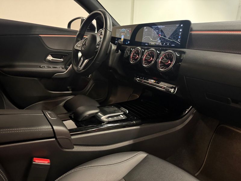 Mercedes CLA200 bild 8