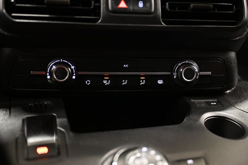 Peugeot Partner bild 24