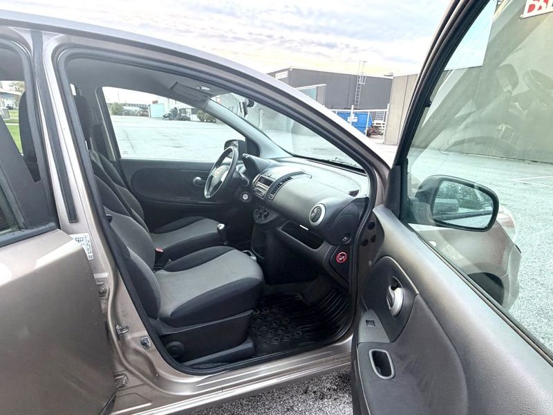 Nissan NOTE bild 7
