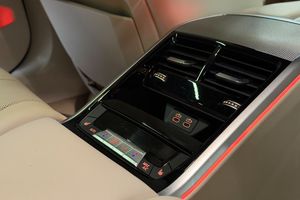 BMW M850 bild 13