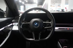 BMW 530 bild 21