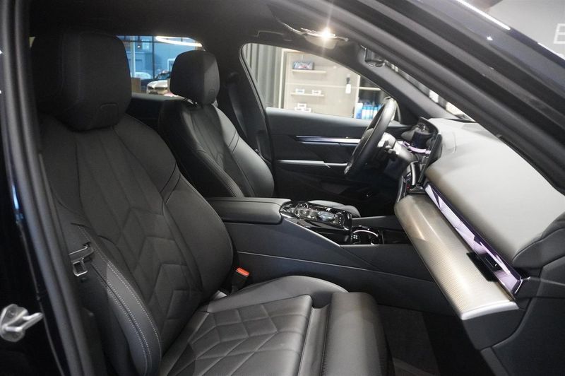 BMW 530 bild 16