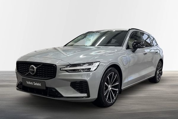 Volvo V60 T6 Plus Dark Nordic Edition - 2025