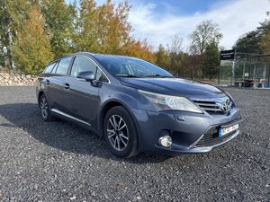 Toyota Avensis bild 11
