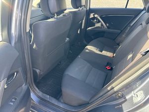 Toyota Avensis bild 6
