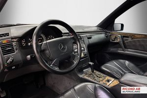 Mercedes E55 AMG bild 15