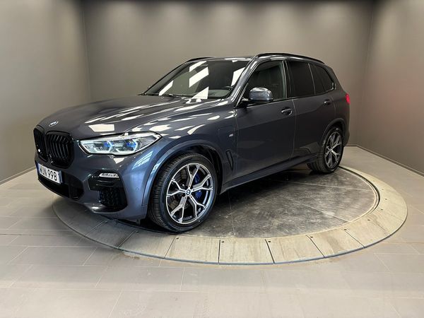 BMW X5 xDrive45e M Sport B&W Ljud LaserLight BiliaDays26 - 2020