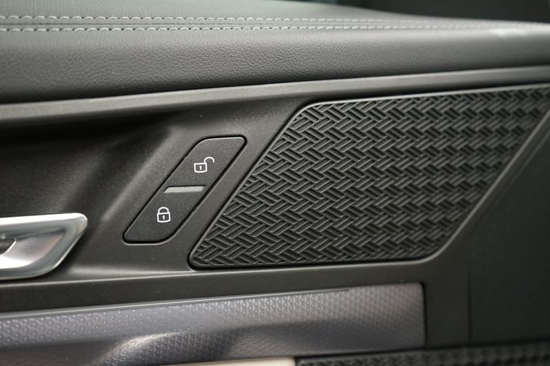 BMW X1 bild 10