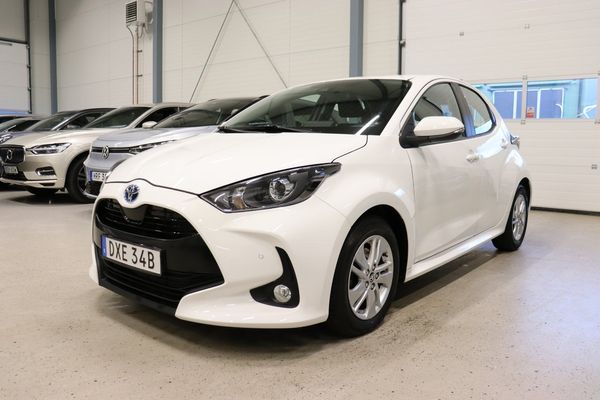Toyota Yaris Hybrid CVT Active B-Kam Miracast AdaptivFarth 116hk - 2023
