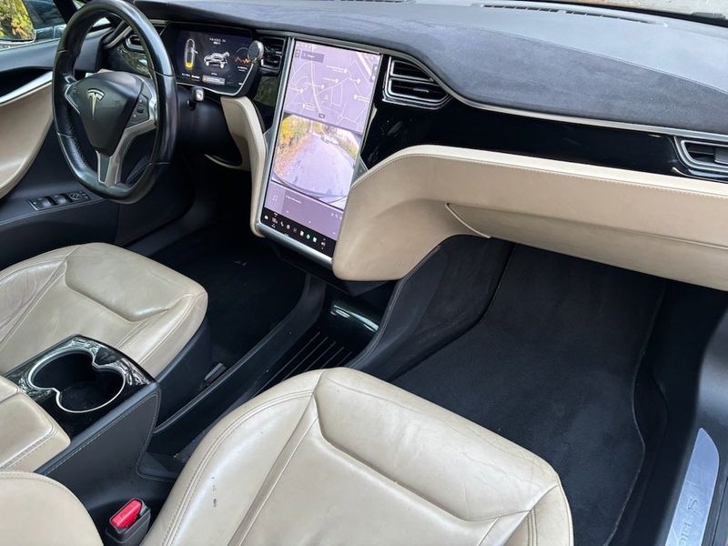 Tesla Model S bild 10
