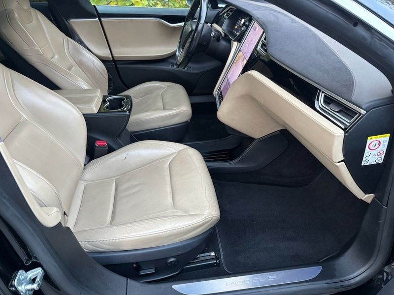 Tesla Model S bild 9