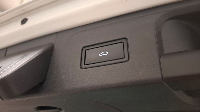 Volkswagen Passat bild 11