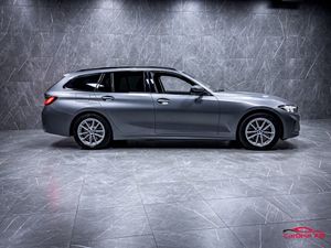 BMW 330 bild 8