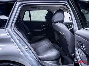 BMW 330 bild 16