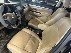 Mitsubishi Outlander bild 5