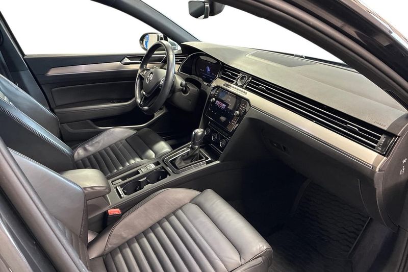 Volkswagen Passat bild 7