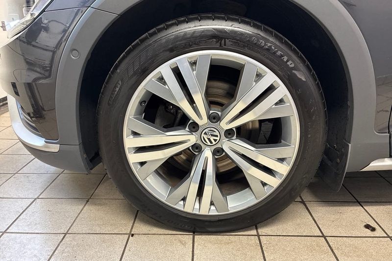 Volkswagen Passat bild 17