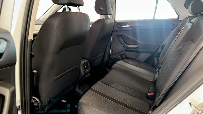 Volkswagen T-Roc bild 11