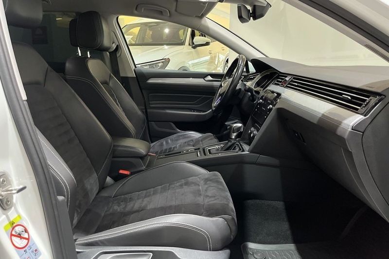 Volkswagen Passat bild 8