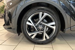 Toyota C-HR bild 15