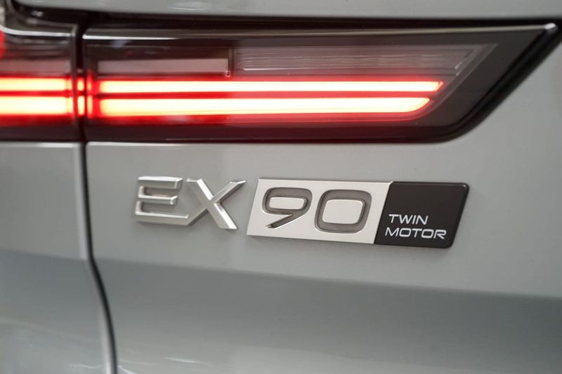 Volvo EX90 bild 16