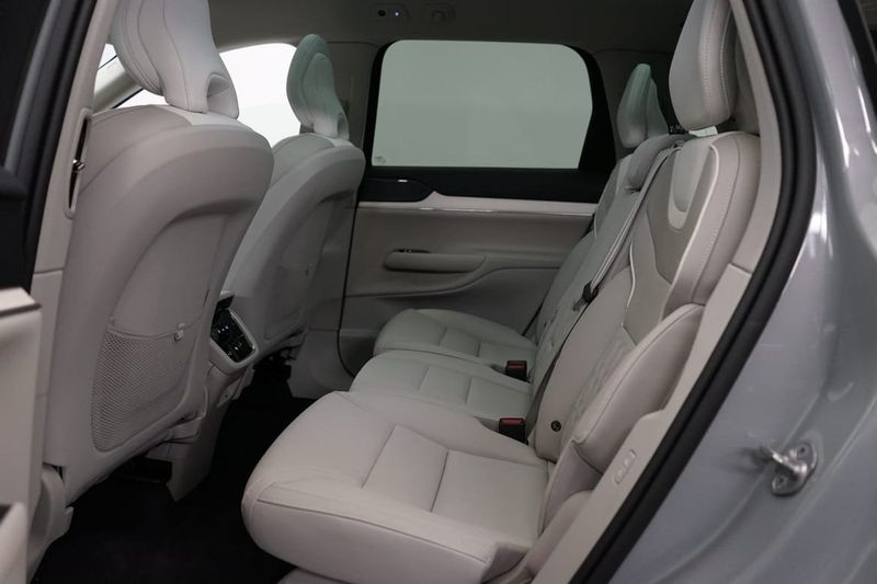 Volvo EX90 bild 7
