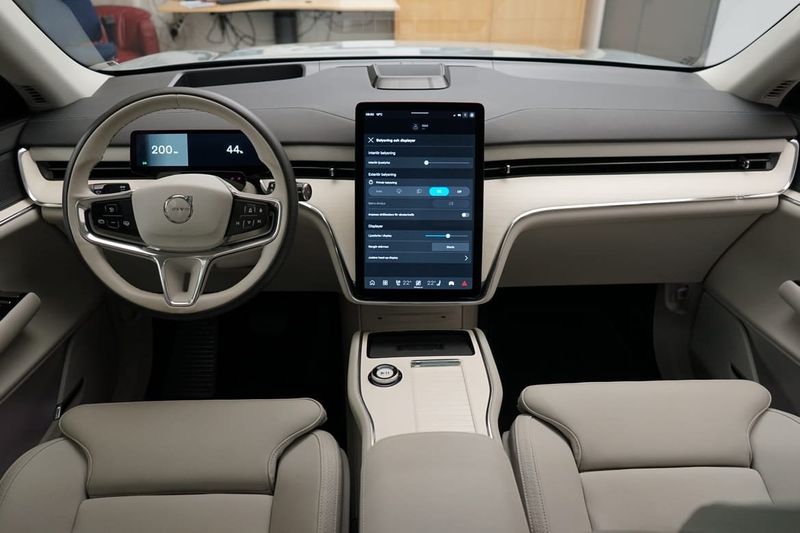 Volvo EX90 bild 6