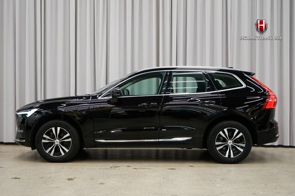 Volvo XC60 Recharge T6 AWD Core Pano 360 Värmare Carplay MOMS - 2023