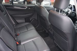 Subaru Legacy bild 18