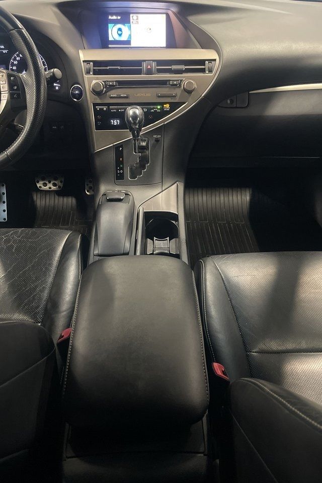 Lexus RX bild 12
