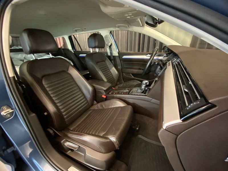 Volkswagen Passat bild 8