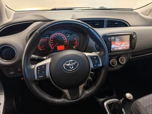 Toyota Yaris bild 8