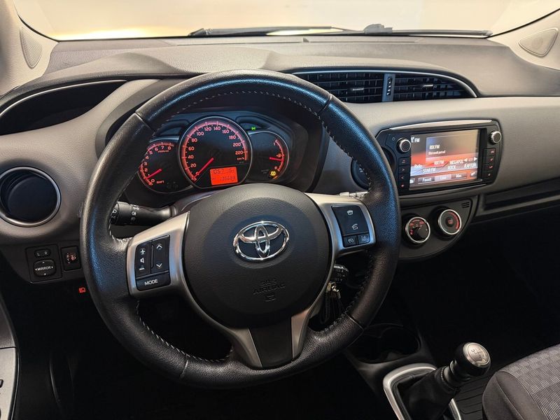 Toyota Yaris bild 8