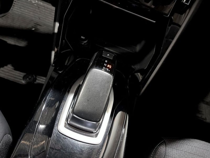 Peugeot e-208 bild 10