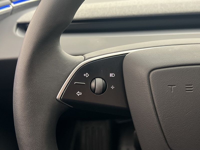 Tesla Model 3 bild 13